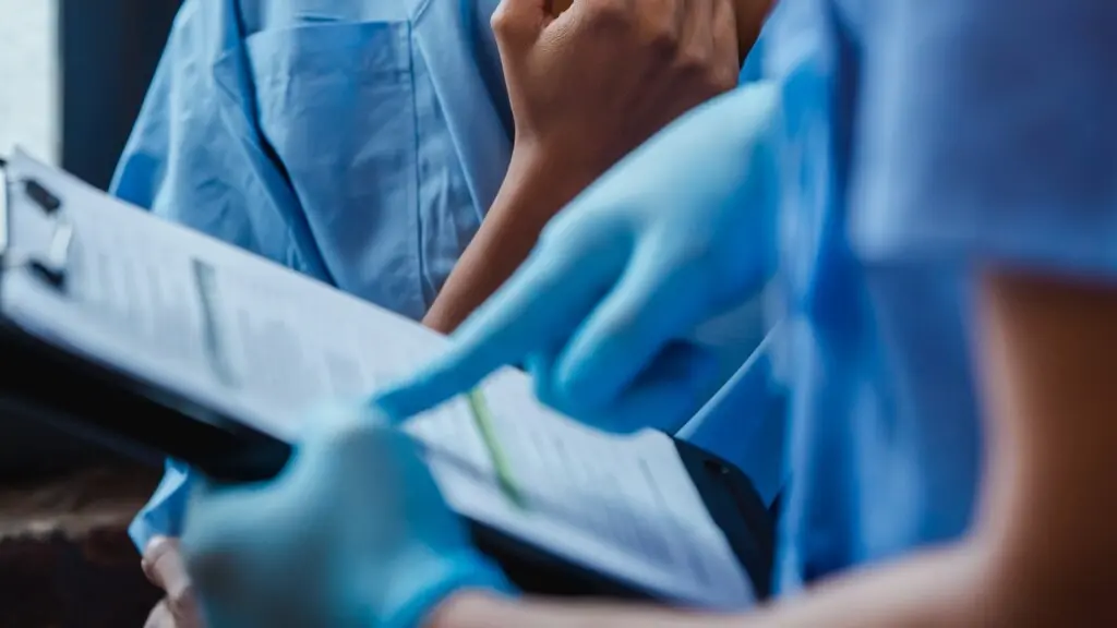 evaluacion y impacto de actitudes hacia los servicios de salud