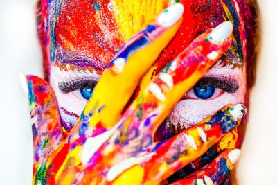 expresion de la personalidad mediante el arte creativo