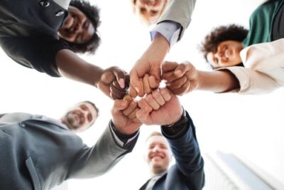 impacto de la cohesion en el comportamiento grupal