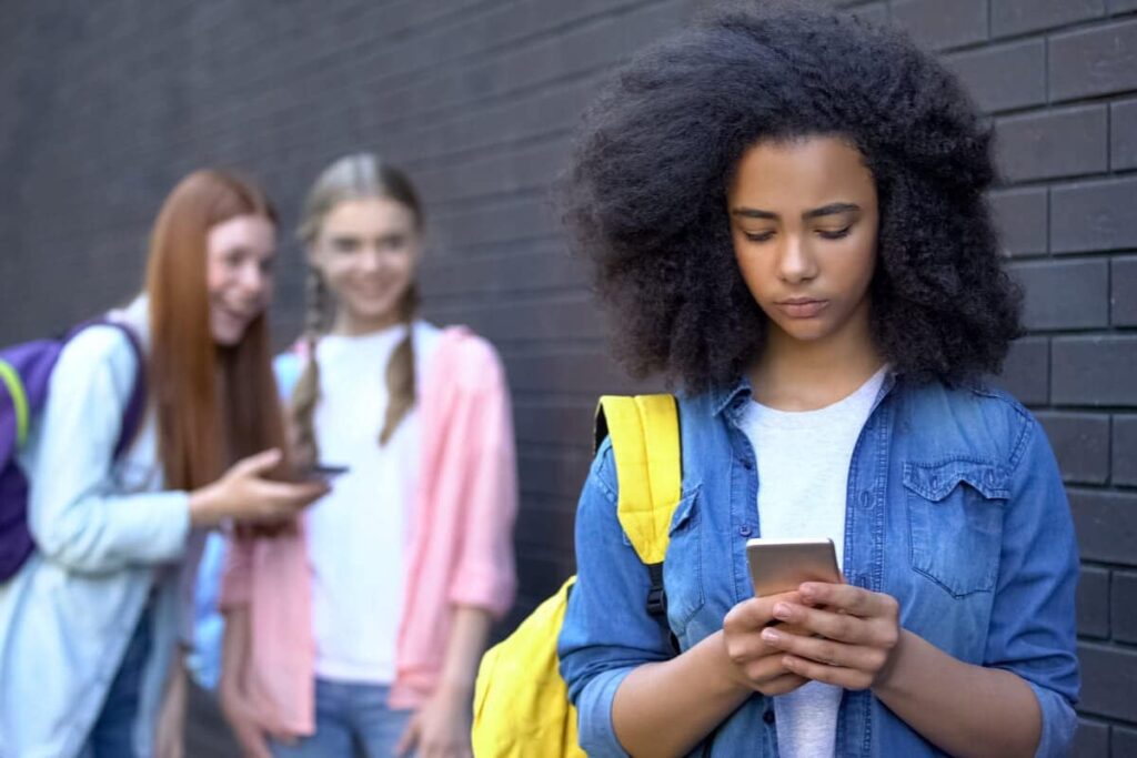 Impacto de las redes sociales en la personalidad y comportamiento 1 impacto de las redes sociales en la personalidad y comportamiento