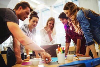 influencia de la comunicacion en la motivacion de empleados