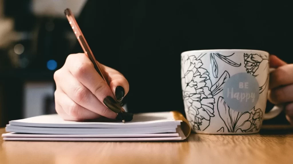 la escritura terapeutica y su impacto en la salud mental