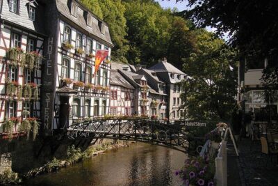monschau descubre el encanto medieval de alemania