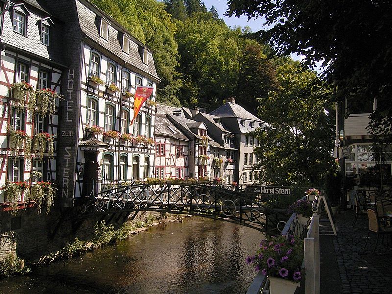 monschau descubre el encanto medieval de alemania