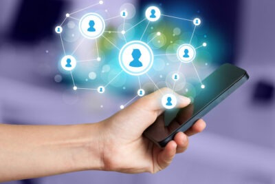 que rol juegan las redes sociales en el comportamiento