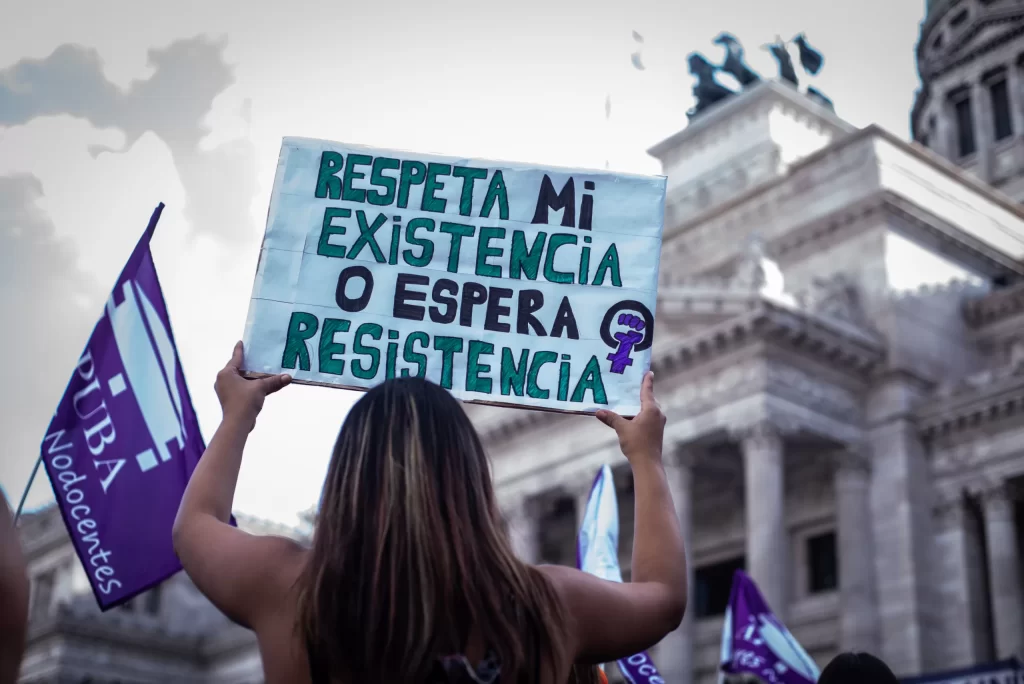 Feminismo y resistencia cultural: un análisis relevante 1 feminismo y resistencia cultural un analisis relevante