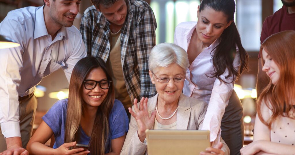 fomentando la conexion intergeneracional crear puentes entre edades