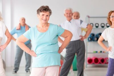 la relacion entre el enriquecimiento y la salud fisica