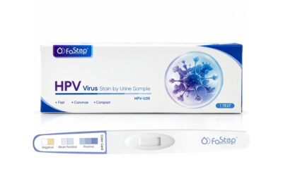 Caja del test de virus papiloma humano autotest en orina marca FASTEP sobre fondo neutro